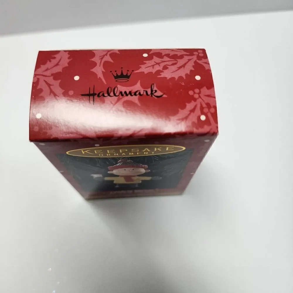 Hallmark Charlie Brown from Peanuts A Charlie Brown Christmas Keepsake Ornament